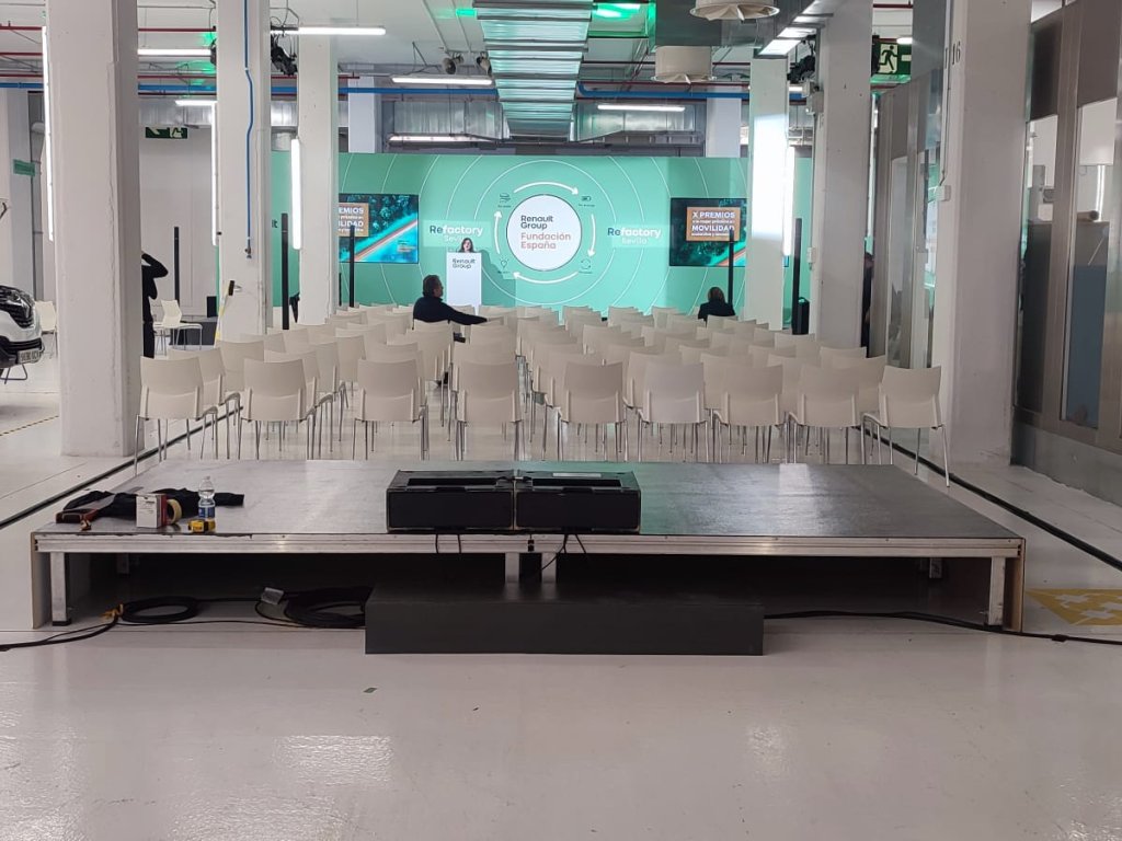 Convenciones y Congresos Base x Altura 