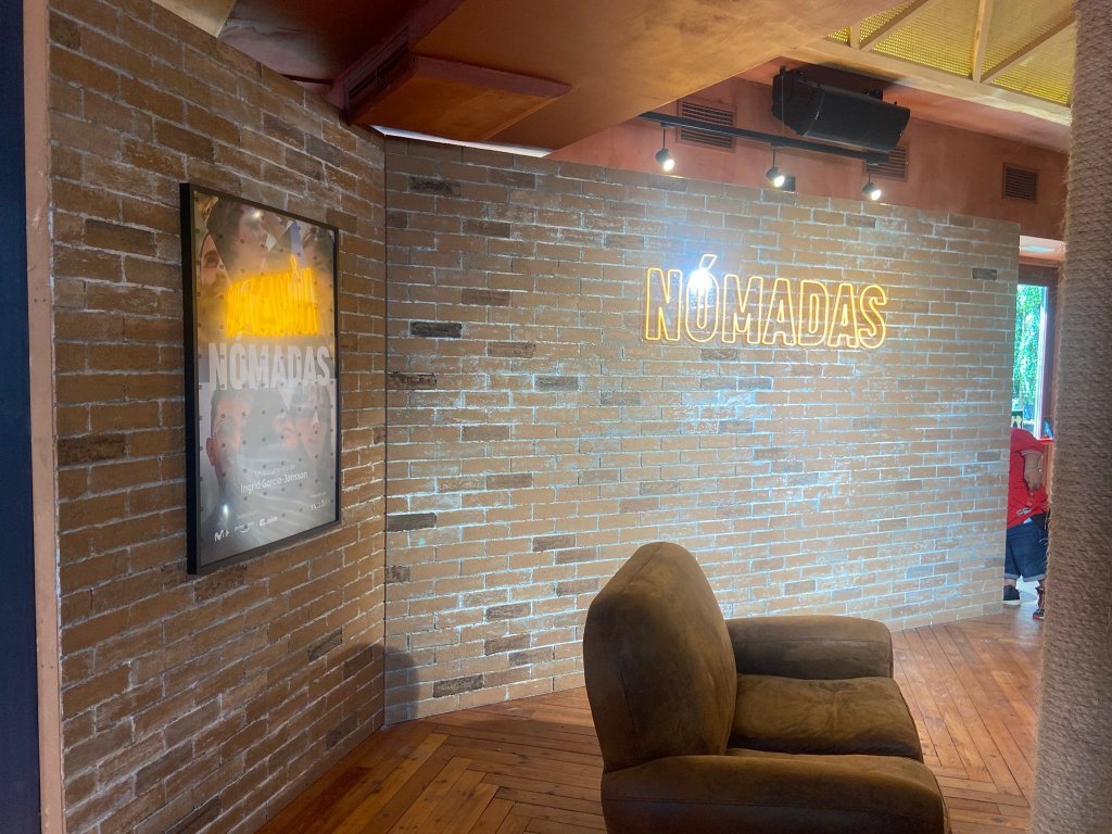 Escenografía y Decorados Base x Altura