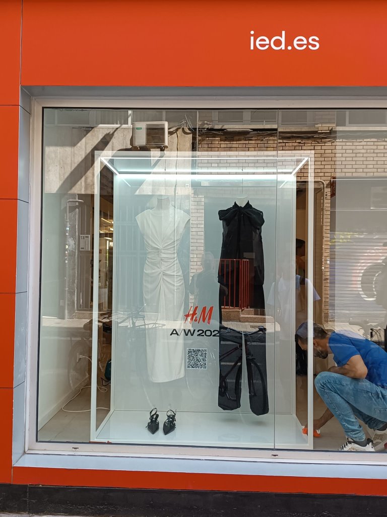 Retail y Horeca Base x Altura