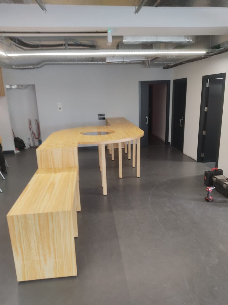 Mobiliario Ad Hoc Base x Altura